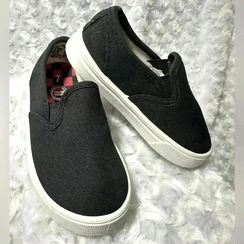 Wonder Nation Boys Slip On Sneakers